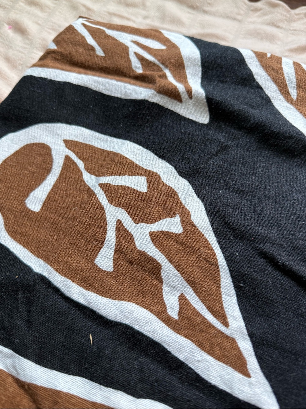 Who What Wear Black Dress with Brown Leaf Print - Picture 4 of 4